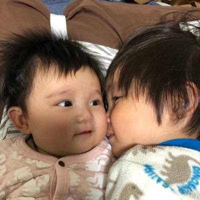 hFtIW6FJREtedbQ's profile picture. 2児の母 育児ノイローゼになりかけた経験から全ての親が虐待する親になり得ると確信 夢は日本で虐待死する子供を年間０にする事 まこなり社長監修UNCOMMON2期受講 卒業後も朝活夜活毎日コツコツと！ 本業は助産師