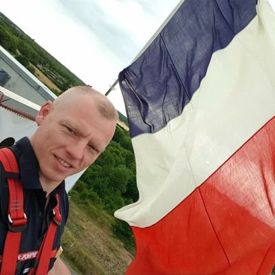 TenesiYannick's profile picture. 