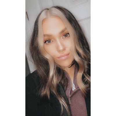 YoursTruly_2000's profile picture. Lost in a world that doesn’t exist.