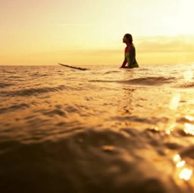 Andjelica's profile picture. Be a man adervise you'll be smaller than an ant.  And sail ⛵