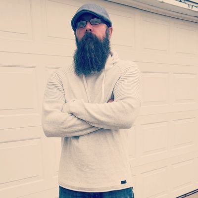 G8temarine's profile picture. Just trying to find the right road.

$NerdBeard