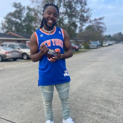 I stay solid from the jump ‘ I’m so tired of broken love 🦁🖤