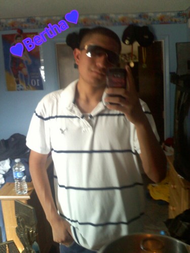 I like playing around and messing around with people. soccer is my life like to travel everwhere go party clubs