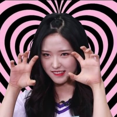 womnmm's profile picture. i try