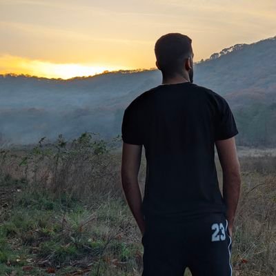 tivaasy's profile picture. God