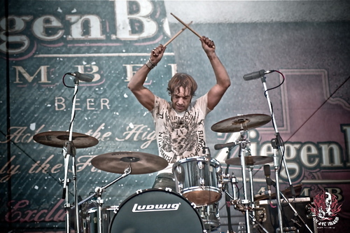 kentondre's profile picture. Lifelong Drummer. Owner at Blue Bench Recording + Dig A Ditch Site Services. Married to the amazing Amy, Dad to Emerson. Also: Adopted a platypus. No regrets!