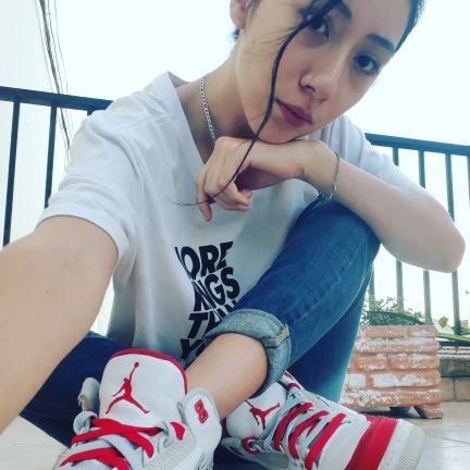 goldforeverr96's profile picture. • Modelo
•Pastelera
•Sneakerhead 👟7 Us

Sometimes you have to do things for yourself and fly