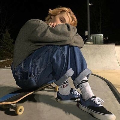 東京 25↑ / 浮上＝返信× / 本人様周辺B済 / お取引後DMは削除しています / 24時間リプライ･DM受け付けています◎
