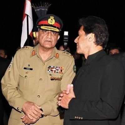 وفاداری کا ذکر ہو تو اشرف المخلوقات کتوں کے مثال دیتے ہیں۔💯🔥