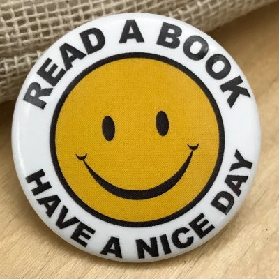 A reporter's iniciative pro literacy and the joy of reading. Por amor a la lectura #books #libros #community. Twitter # 1 @tintanews