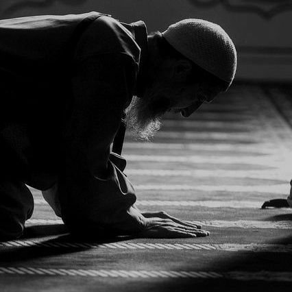 The religion of water is like water, the religion of man is like humanity,
And I am a worshiper of that humanity.
i love_mohammad_ﷺ❤️