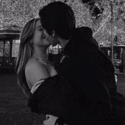 TN7__'s profile picture. Your life is yours and not yours'🖤