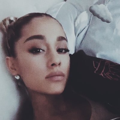 I follow back ♡ // fan account ♡