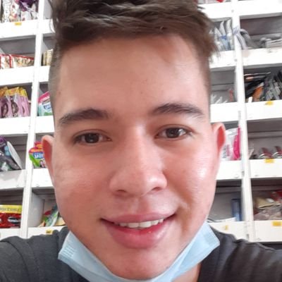 solo quiero nuevas amistades
y compartir mi opinión en esta red social.
