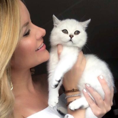 Lorena Pages Profile