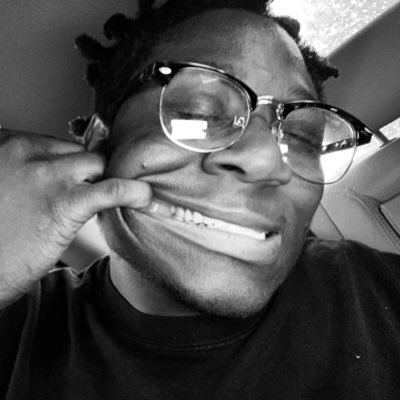 uhmeer's profile picture. 🚮
