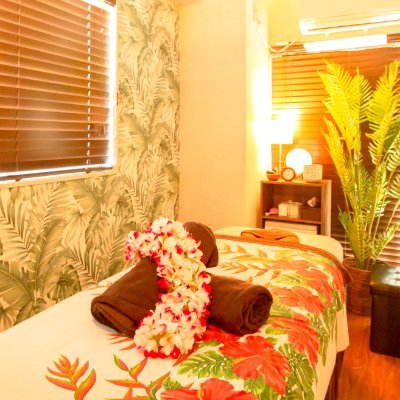 🌴ハワイアンリラクゼーション🌺ハワイ伝統ロミロミ
🌴20種類以上のアロマオイル🌺ナイトハワイアンをテーマにしたインテリア 🌴技術経験豊富なセラピストが自信を持って施術致します 🌺府中駅徒歩3分