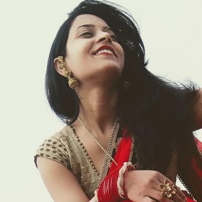 हिन्दू हूं लेकिन सभी धर्म बराबर हैं मेरे लिए
I want to meet such a strong person who is really grieved by the grief of the people and happy in their happiness💕