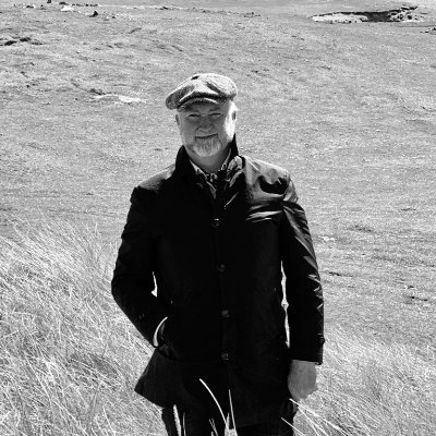Specialising in unique personalised bespoke tours of Scotland. Your Vacation Your Way. You Tube channel: search: 'Distinctly Scotland'