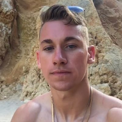 Tmac_Tyler's profile picture. Dog Mushing Guide & Researcher - Come take a ride with us 🐕🛷