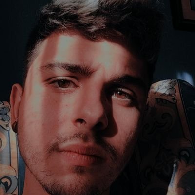 Francis30655333's profile picture. 