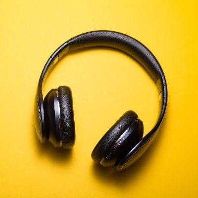 LabComFM's profile picture. As Histórias e as Estórias de Comunicação