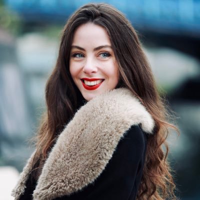 British Soprano. London and Sussex based. Masters @guildhallschool. Vocal Teacher @Newhammusic. Often found humming, on a walk, drinking coffee.