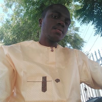 abdullahi_ujudu's profile picture. I'm simple