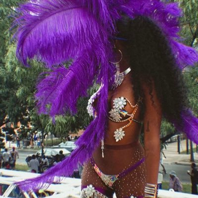 privateteee's profile picture. bored & insane