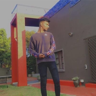 __fuzail__'s profile picture. Nothing to smile about in my life