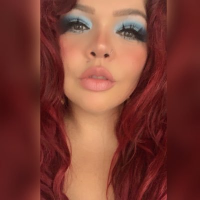 The Pitbull of Burlesque. Multi-award winning showgirl, instr. & producer- PDX. Voted #24 performer in the 🌎. Queer, Femme, Latinx. indigenous, activist. 🤎🔥