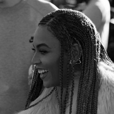 jolieyonce's profile picture. 