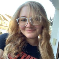 chlo (@chlodehart) 's Twitter Profile