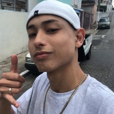 Bruno Sanada|
18 anos|
💞💍|
insta: enzzu_|
face: Bruno Sanada|
fé em Deus que ele é justo ☯️