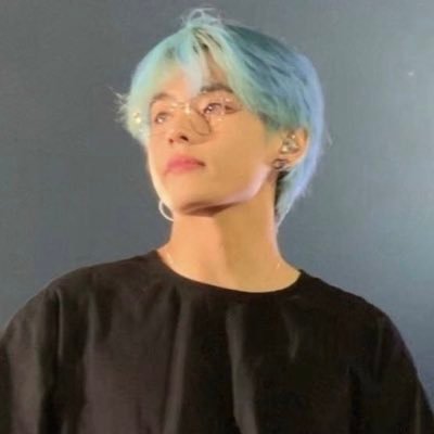 @blackpink @bts_twt @loonatheworld