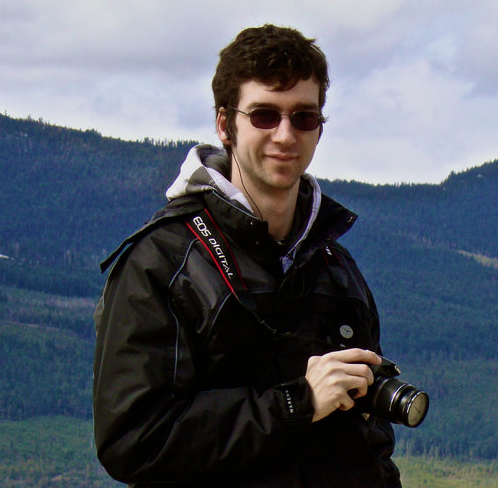 Avid Amateur Photographer, and Website Development Student! Interested in all forms of technology, and business!