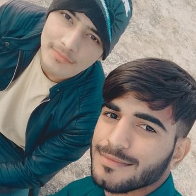 *ham to sab pr raj krte h pasand krne vale ke dil me or na pasand krne valo ke dimag me*