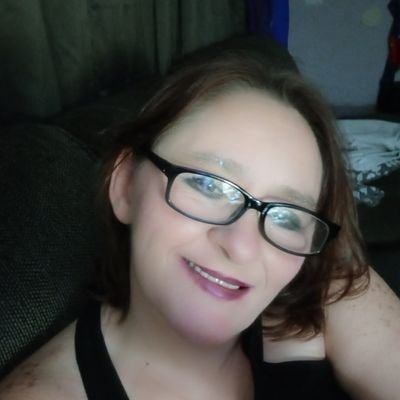 my views are mine. I do not like trump if u are a supporter of the 🤡🤡 u will be blocked. I'm a mother of 3 and live where I want. BIDEN/HARRIS 2020/2024❤❤