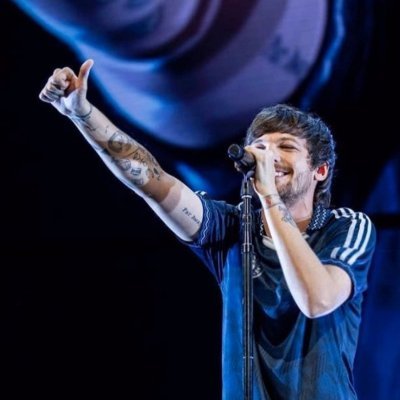Make your mind and heart the prettiest thing about you
Admiring Louis and his songs fervently 😊 
Solo Louie 💕
She/Her