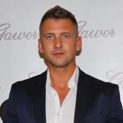 Projektowanie i produkcja torebek , gadżetów skórzanych . Polski produkt