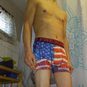 Niotan12's profile picture. Lope de @Devilma47772181, mon Maître.