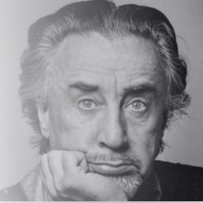 “Le patriotisme c'est l'amour des siens. Le nationalisme c'est la haine des autres.”  Romain Gary