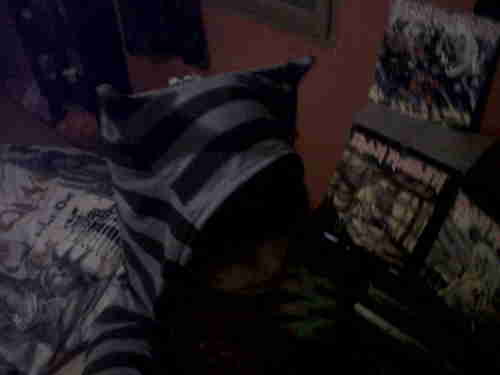 PunKsnOotdEaD's profile picture. 