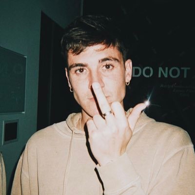 nctflixtrip's profile picture. 𝗡𝗢𝗧 𝗵𝗶𝗺