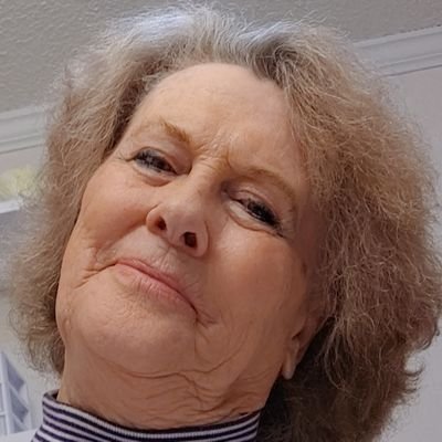 PeggyFlemming3's profile picture. love life friends and family