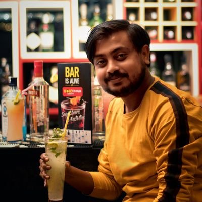 •Bong
•MovieBuff
•Foodie
•Insta Addict
•TwitterAholic
•TechLover
•Food Photographer
•Zomato Reviewer

https://t.co/pg18bV8ggo