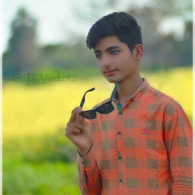 MSHAHZA13136487's profile picture. SIMPLE