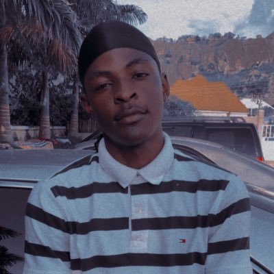 Music lover🎧 | computer science 💻 | Arab 🤑💸 | Virgo ♍...☠️