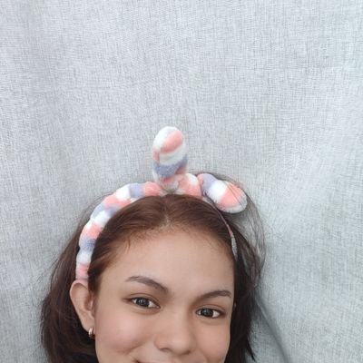 ricca_macairan's profile picture. I am hungry and tired.