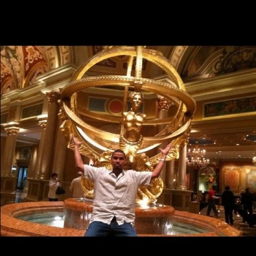 JoveEdmond's profile picture. 